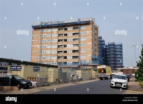 Council Flats Hi Res Stock Photography And Images Alamy
