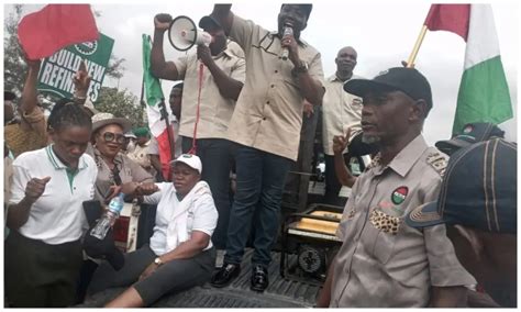 Hardship Akwa Ibom Nlc Protests Presents Demands To State Assembly