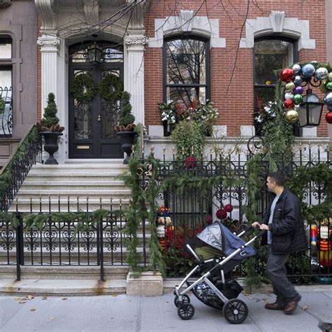 You can look at the address on the map. Christmas on the Upper East Side, 80th Street and Madison ...