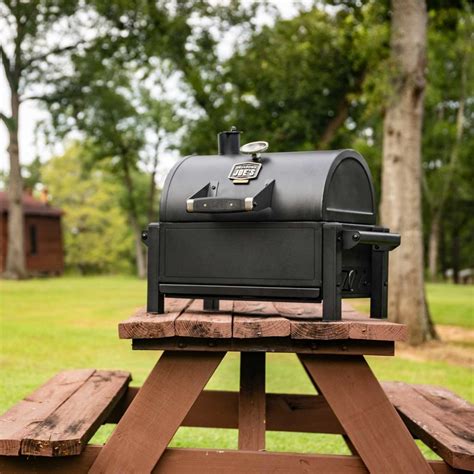 Cook up burgers, veggies and more with the oklahoma joe's rambler tabletop charcoal grill. Oklahoma Joe's Tabletop Rambler Charcoal Grill - Firebrand ...