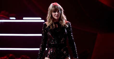 Ama 2018 Taylor Swift Abre Premiação Com Performance Poderosa De I Did Something Bad Hugo Gloss