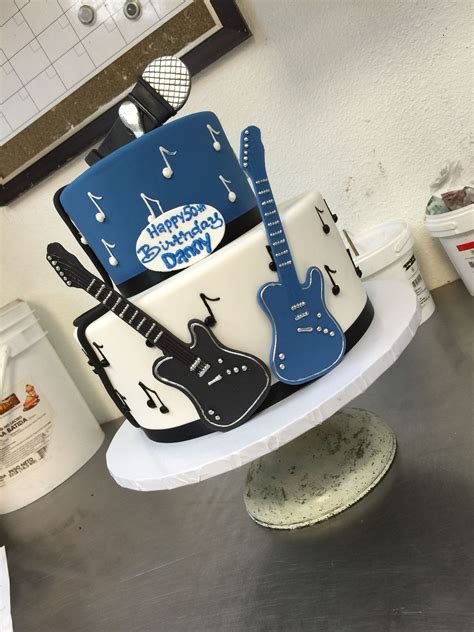 Here there are, bling 40th birthday cakes, captivate collection which we sure that will give some ideas for us. Music Themed Birthday Cake | Music birthday cakes, Guitar birthday cakes, Music cakes