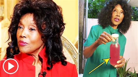73 Year Old Grandma Without Wrinkles Stuns The Internet With Her Ageless With Images Anti