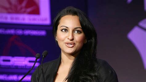 E Mind Rocks 2020 Sonakshi Sinha Talks About The Importance Of Mental