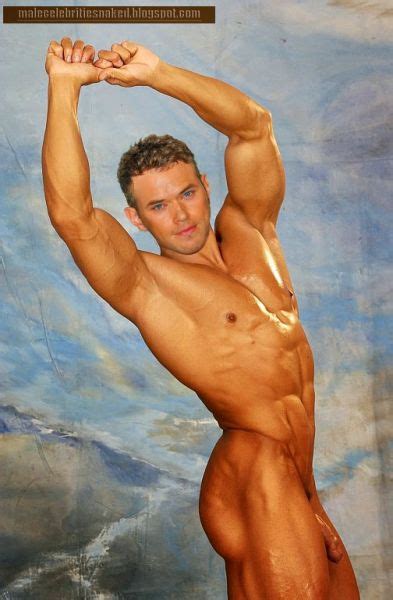 Kellan Lutz Nude