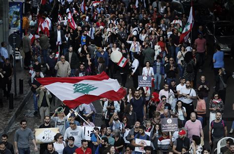Lebanese Army Separates Rival Protests Near President Palace