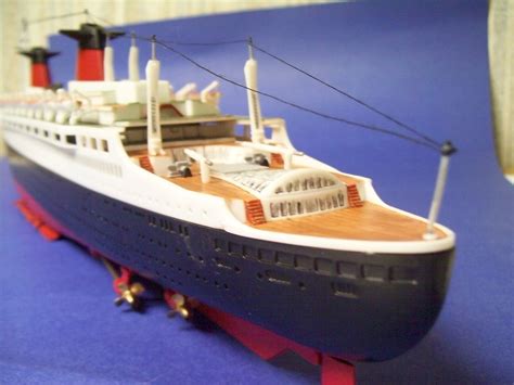 Ss France Plastic Model Commercial Ship Kit 1500 Scale 09302
