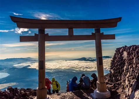 Climbing Mount Fuji For Beginners Guide To Trails Preparation And