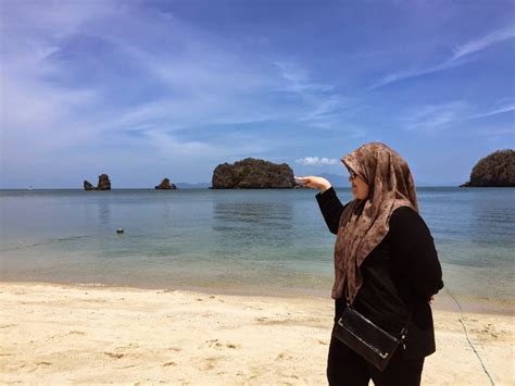 Tanjung rhu beach is one of the best beaches of langkawi.it's more than an hour drive via motorcycle from pantai cenang. Part 3 : Pantai Tanjung Rhu, Parasailing Awesome, Aiskrim ...