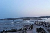 【有片】烏克蘭大壩遭炸毀 美英兩國展開調查尚無法確定誰是凶手 -- 上報 / 國際
