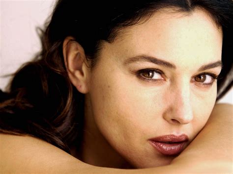 Monica Bellucci Monica Bellucci Wallpaper Fanpop