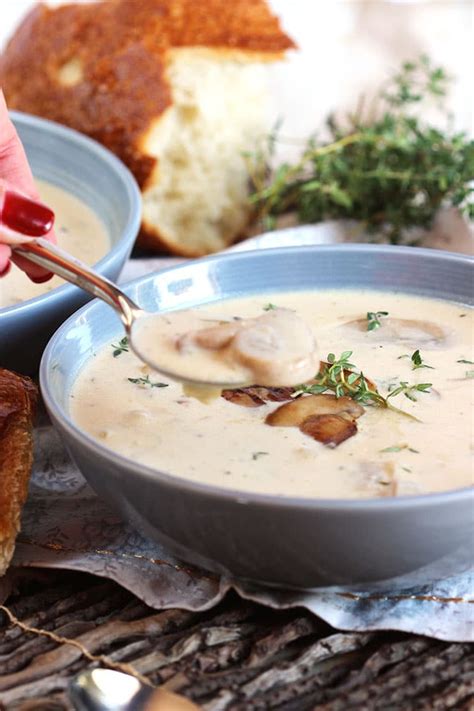 It's made with loads of mushrooms and that's about it. Easy Cream of Mushroom Soup - The Suburban Soapbox