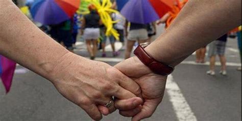 miami beach vuelve a ser escenario del orgullo gay con su mítico desfile 800noticias