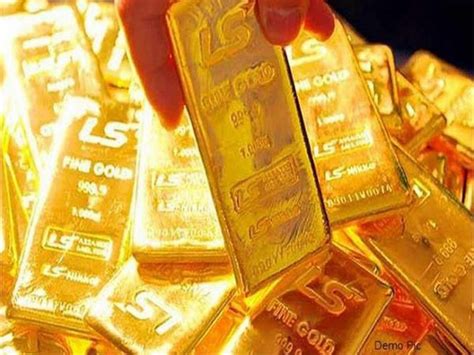 Đà tăng đẩy vàng lên cao nhất 8 năm. Giá vàng hôm nay 24/4/2020: Giá vàng SJC tiếp tục tăng 100 ...