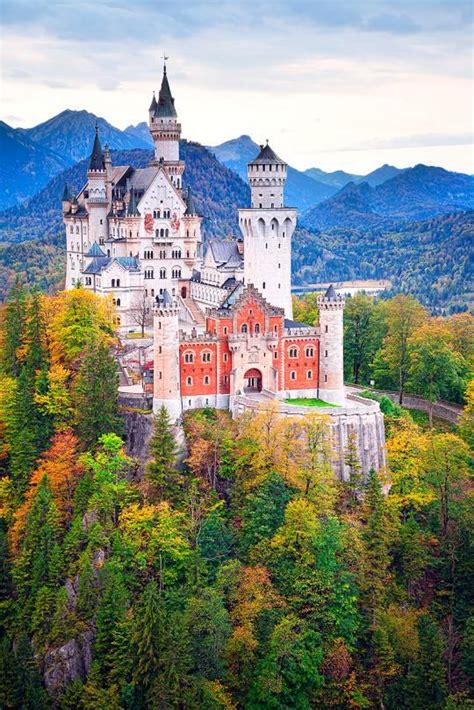 9 Secrets Of The Real Sleeping Beauty Castle Neuschwanstein Castle
