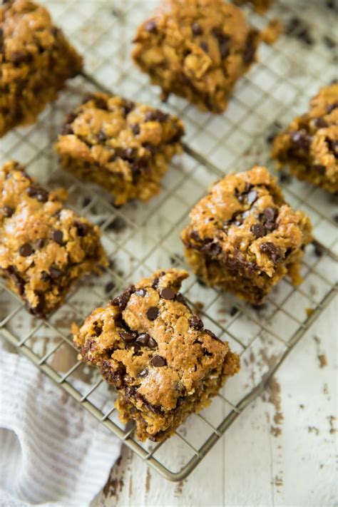 The addition of chocolate chips makes them taste like. Healthy Chocolate Chip Oatmeal Bars - Kim's Cravings