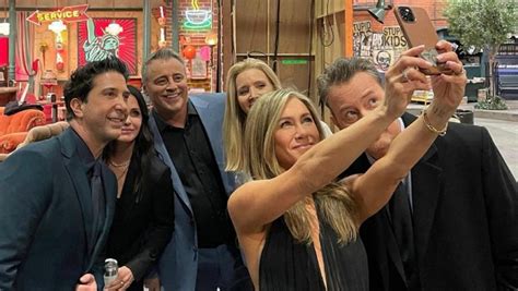 Jennifer Aniston Shares New Behind The Scenes Footage From Friends