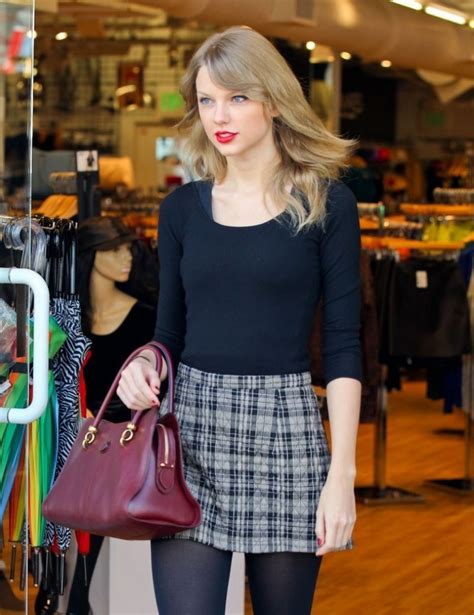 Taylor Swift Shopping At American Apparel In Hollywood Hawtcelebs