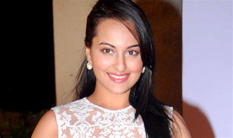 Iifa 2015 Sonakshi Sinhas Singing Performance A Dream Come True Latest News And Updates In