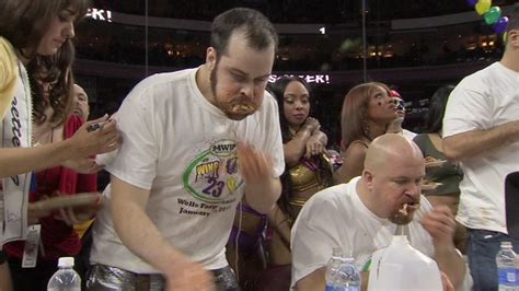 Wing Bowl 2015 Patrick Bertoletti Wins With 444 Chicken Wings In 26