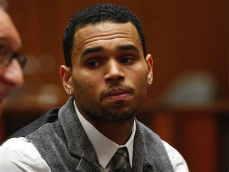 Chris Brown Could See His Probation In Rihanna Beating Case Revoked Urban Islandz