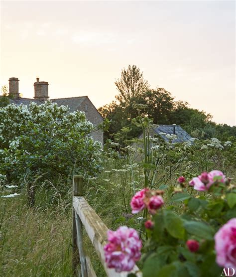 Amanda Brooks Invites Us Inside Her Dreamy English Country Home Photos