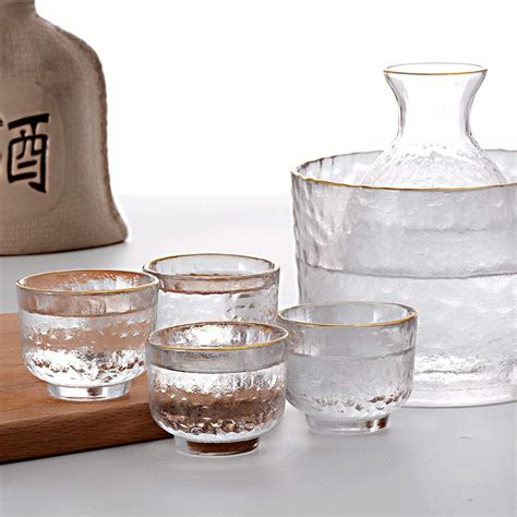 Bollaer Sake Pot Set Japanese Cold Sake Glasses Clear Unique Trendy Floating Design 1 Sake