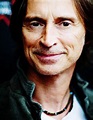 5 Things You May Or May Not Know About Robert Carlyle