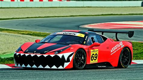 Online Crop Red And Black Coupe Ferrari 458 Italia Gt3 Racing Car