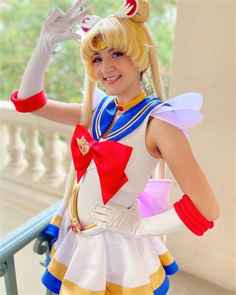 Sailor Moon Serena Es Representada En Cosplay Con Su Traje De Super Sailor Moon Código Espagueti
