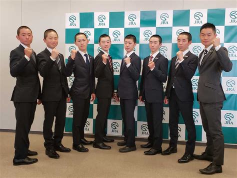 中華民國教育部版權所有© 2015 ministry of education, r.o.c. 免許交付式を終えた（左から）岩田望来、大塚海渡、亀田温心 ...