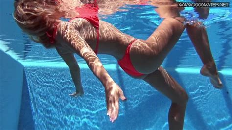 Underwatershow Presents Micha The Underwater Gymnast Net Porn Xxx