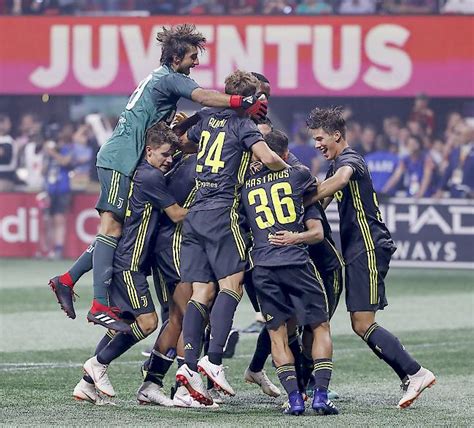 Lebt arthur alleine, hat er eine freundin / frau? Juventus gewinnt Allstar-Game im Elfmeterschiessen | 1815.ch
