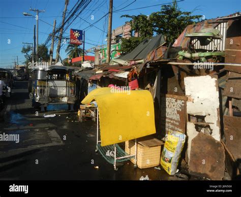 07510 Juan Luna Street Gagalangin Tondo Manila 21 Stock Photo Alamy
