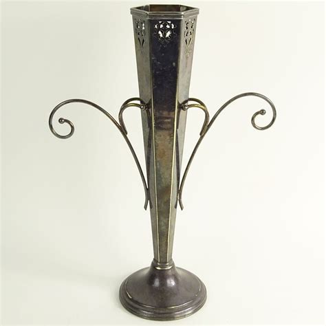 Pairpoint Sheffield Made In Usa Silver Plate Vase Kodner Auctions