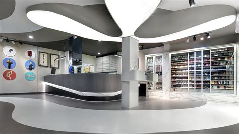 This Futuristic Store Design Blends Innovation With Dynamism India