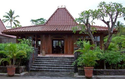 Joglo adalah rumah tradisional masyarakat jawa atau daerah lain di indonesia yang terdiri atas 4 tiang utama. Rumah Adat Daerah Jawa - Info Gambar