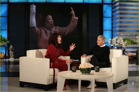 Sandra Oh Hilariously Tries To Speak Out With Ellen Degeneres Photo