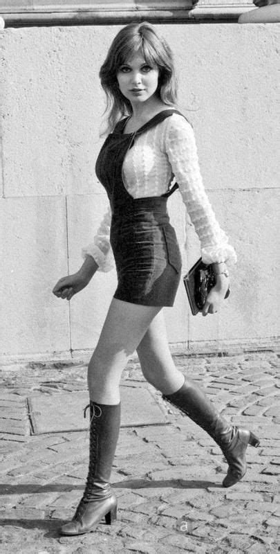 61 groovy photos that captured more than expected sixties fashion 1960s fashion women fashion