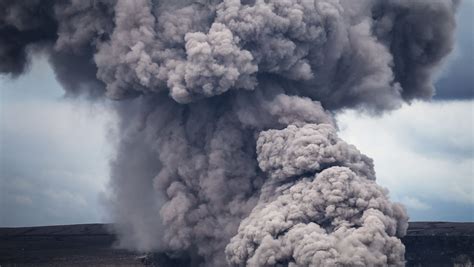 New Hawaii Volcano New Eruption Threat Ballistic Projectiles Ashfall