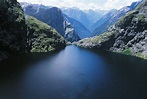 Lower Lake Quill above Sutherland Falls, Fiordland National Park, New ...