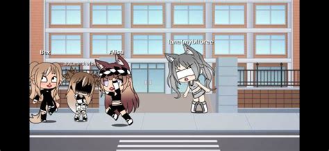 Memiliki desain yang responsif dan modern, website ini adalah tempat terbaik untuk kalian yang ingin baca manga terbaru, manhwa (komik korea) dan manhua (komik china). I am getting bullied | gacha life and a few memes