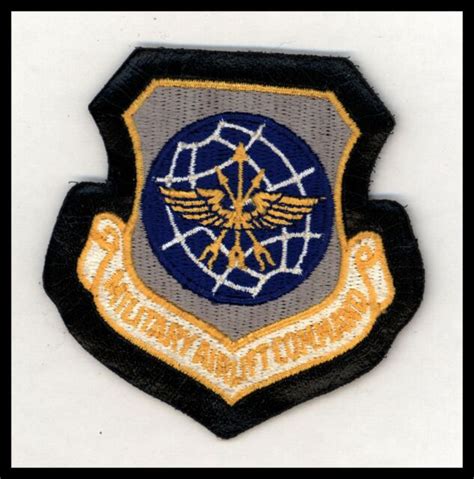 Usaf Us Air Force Military Airlift Command Crest Badge Patch Vintage Ebay