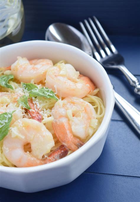 Yep, the long, skinny pasta has gotten a bad rap in the past…but we're not really sure why. White Wine and Garlic Shrimp Angel Hair Pasta - Beer Girl ...