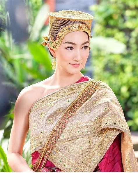 🇹🇭thais Traditional Clothing During Ayutthaya Period Thailand ชุด นางแบบ เสื้อผ้า