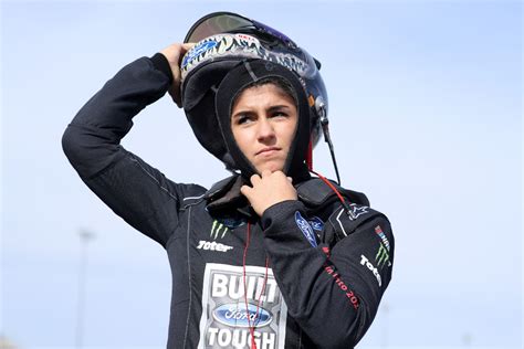 Hailie Deegan Made Nascar History In Her Truck Series Debut