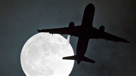Heathrow Night Flights Ban Could Harm Economy
