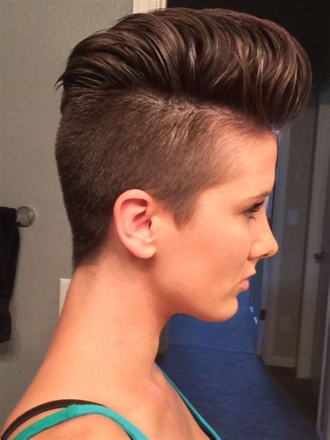 Female Pompadour Shaved Hairstyle Shaved Sides Womens Hair Pompadour Hairstyle Short Hair