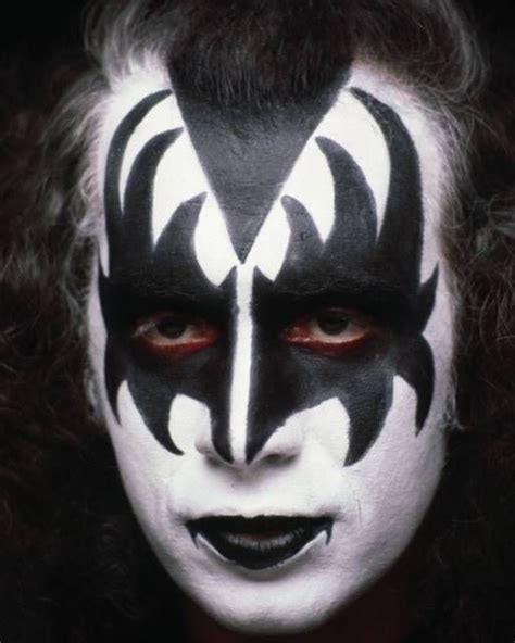 Pin By Lee Thomson On Gene Simmons 79 81 Kiss Band Makeup Gene
