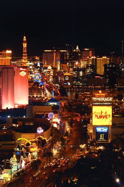Save When You Book A Vacation To Las Vegas Hit The Jackpot Before You